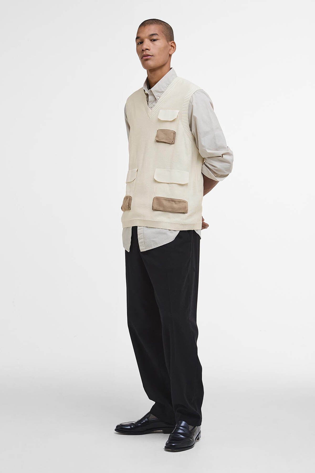 Multi-Pocket Sweater Vest